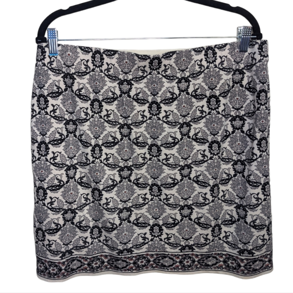 Max Studio Women's Patterned Skirt - Size XL 🖤🌸